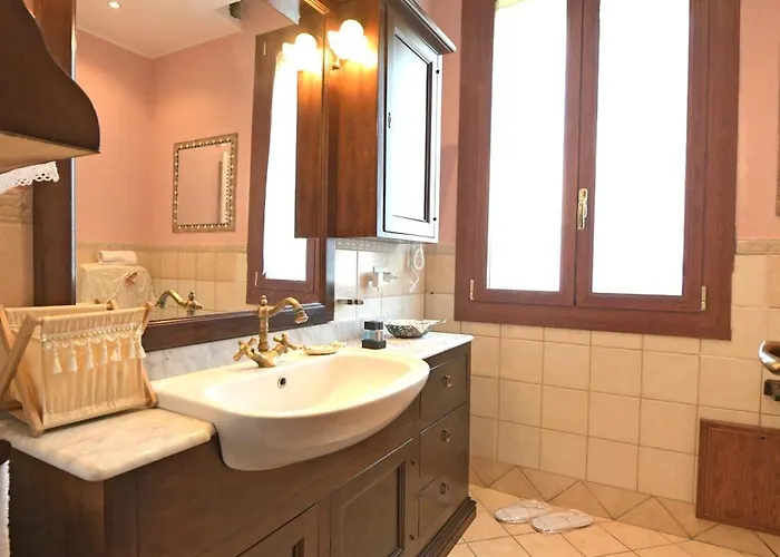 Firefly Bed & Breakfast 5*